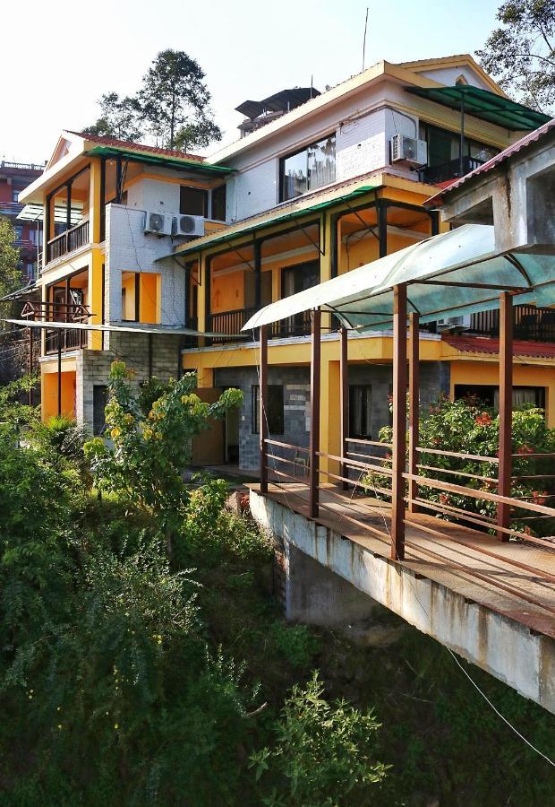 Hotel Chautari Pvt Ltd Нагаркот Екстериор снимка