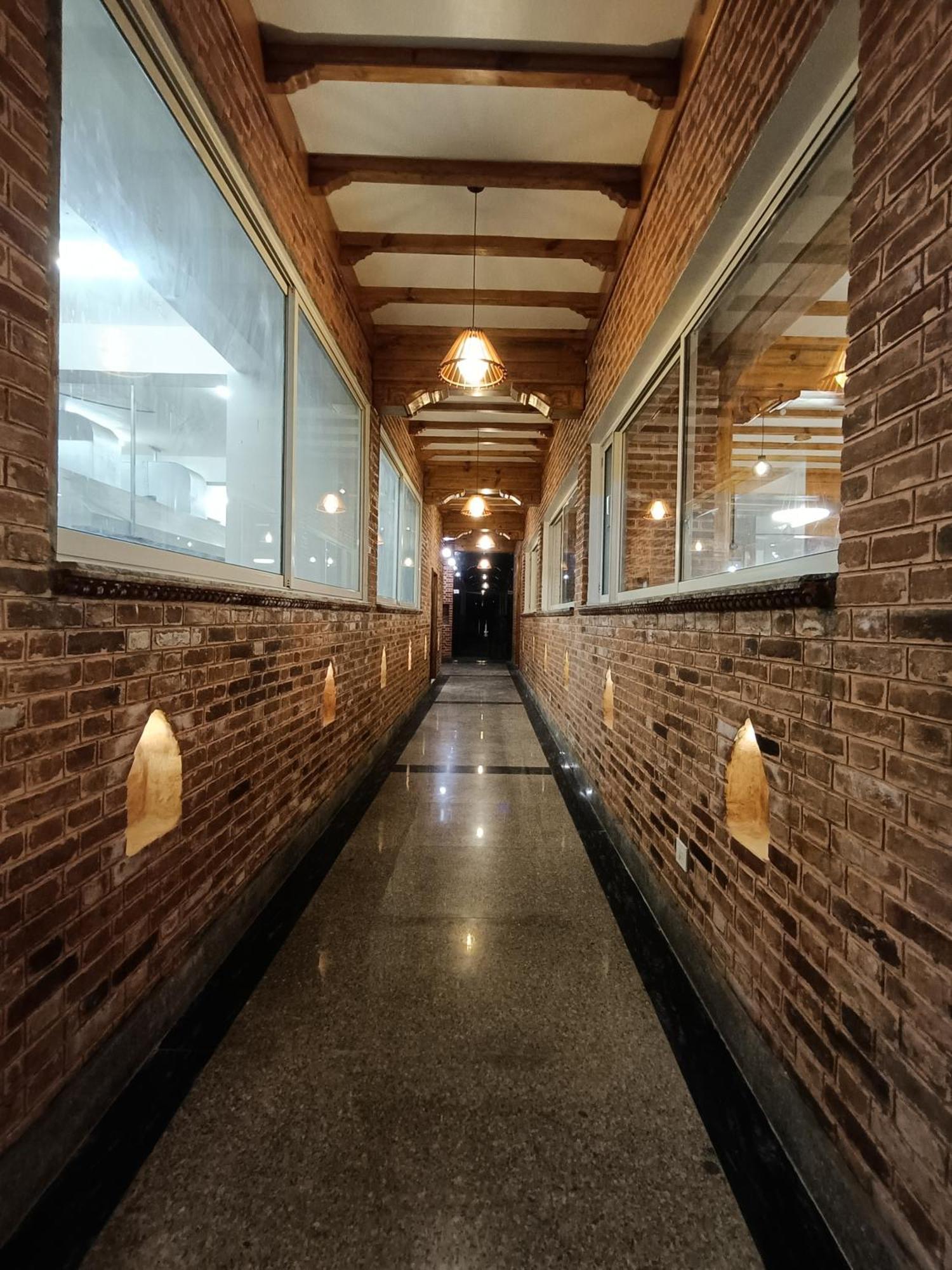 Hotel Chautari Pvt Ltd Нагаркот Екстериор снимка
